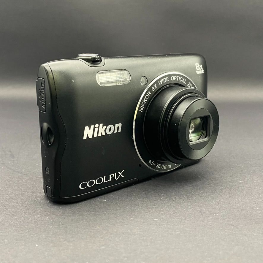ニコン Nikon COOLPIX A300 コンデジ（バッテリー・充電ケーブル