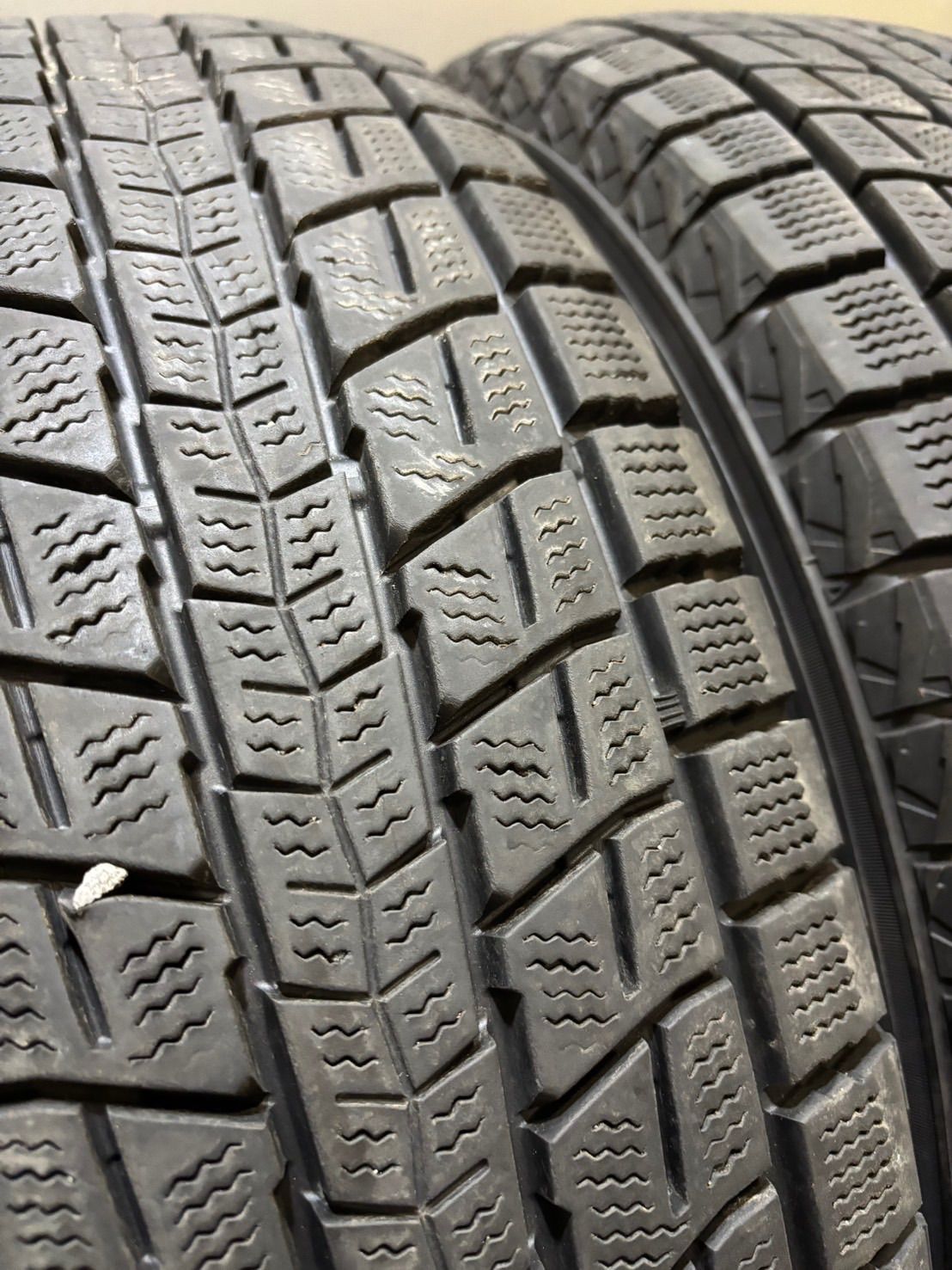 215|70R16 DUNLOP|WINTER