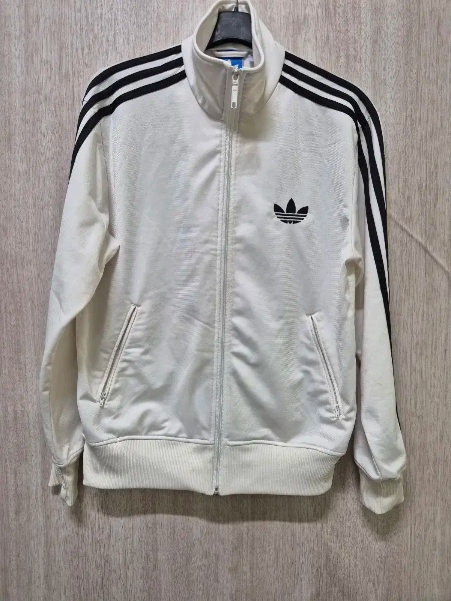 adidas アディダス テム 白×黒 ファイヤーバード ジャージ