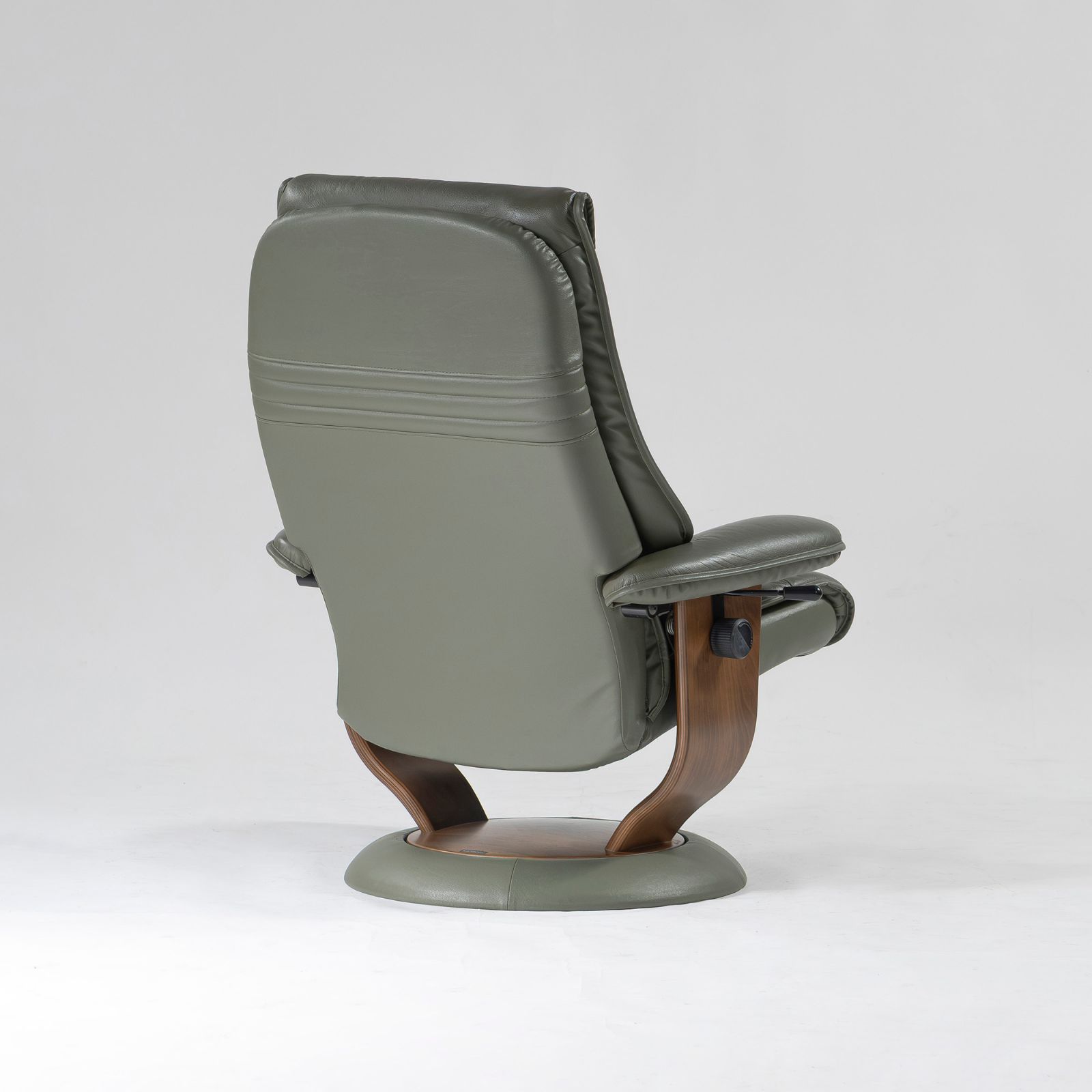 リクライニングチェア カリモク