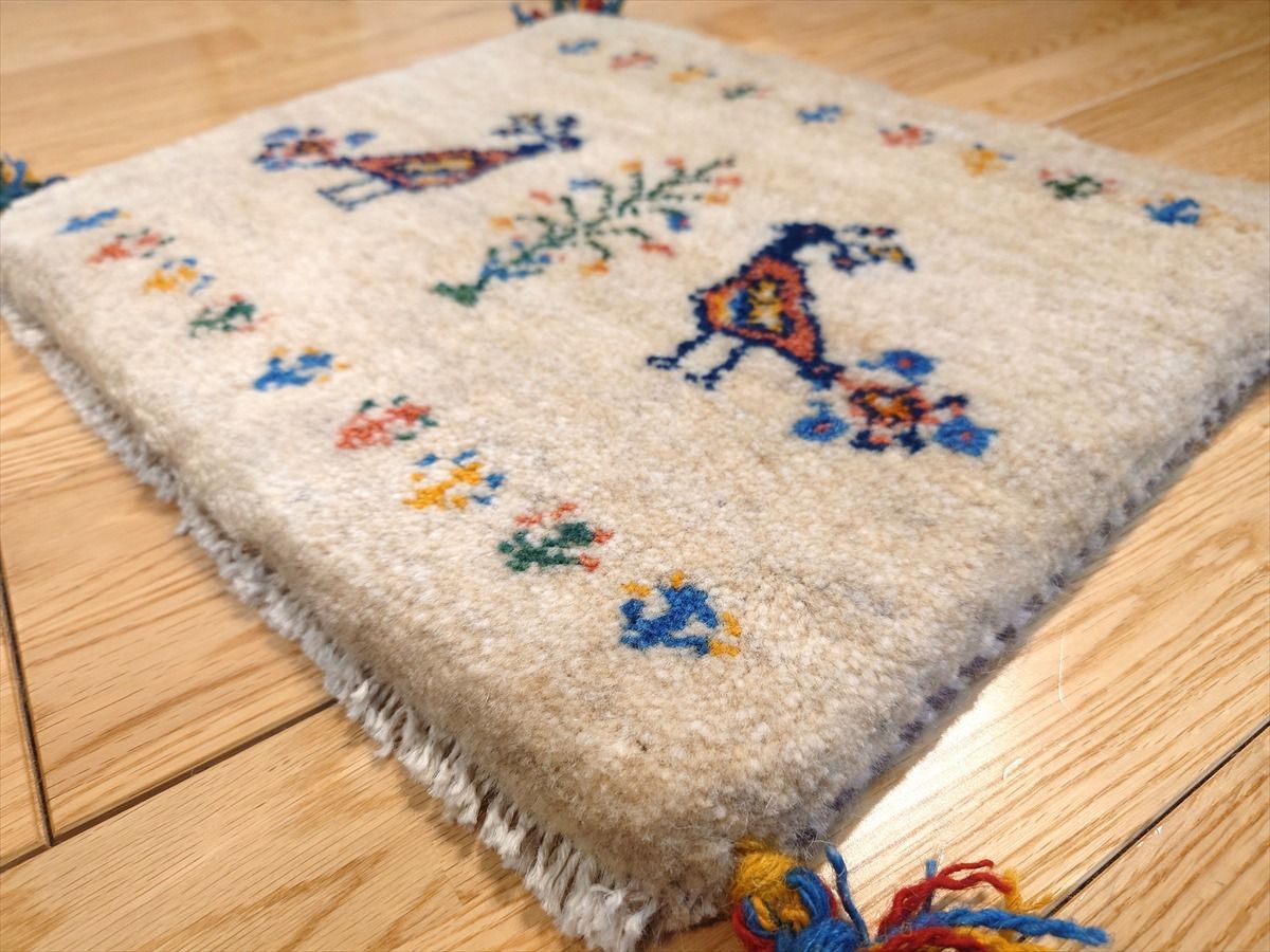 アイボリー 孔雀