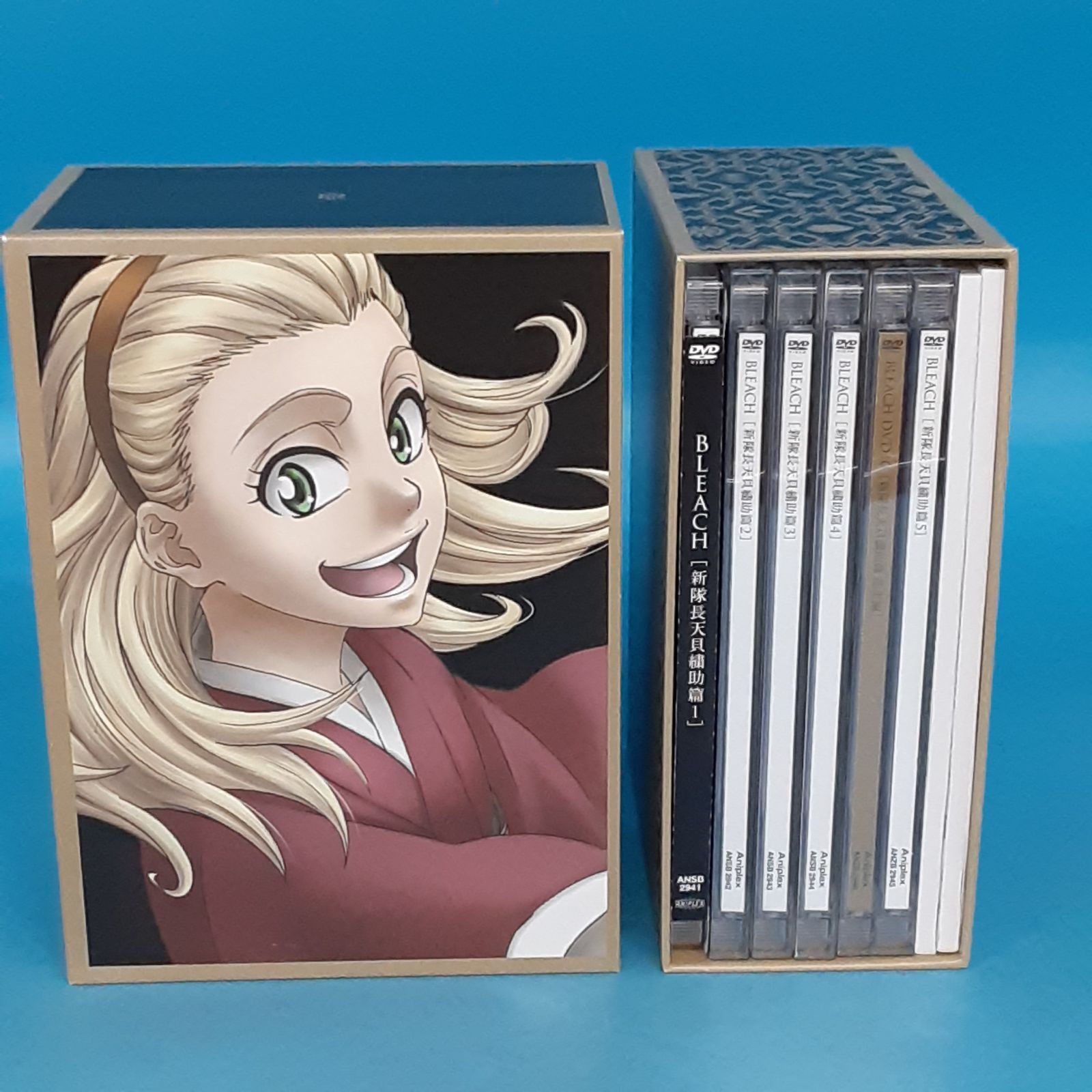 美品】BLEACH DVD-BOX 第9章『新隊長天貝繍介篇』 - メルカリ