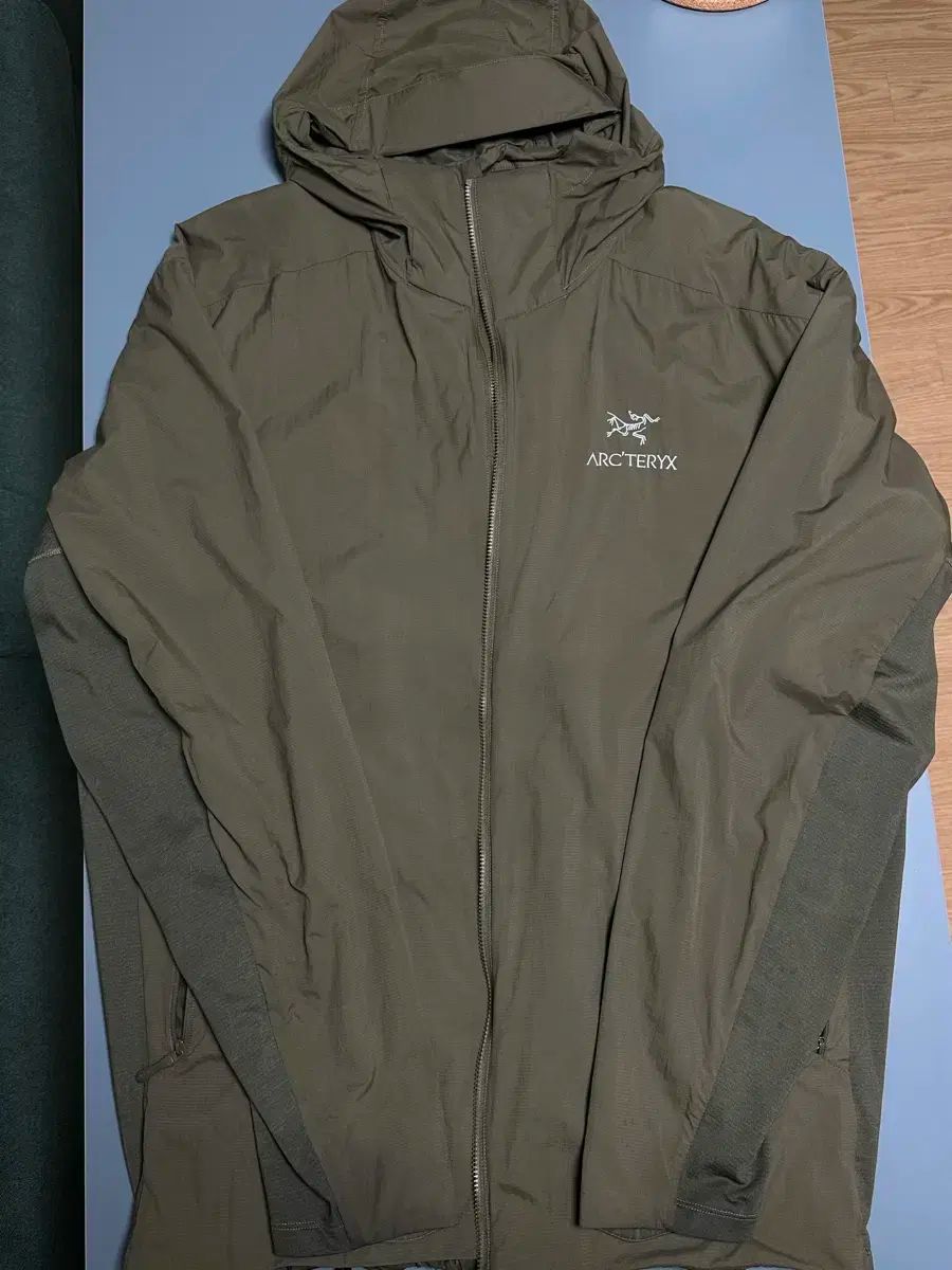 ARC TERYX フーディ タツ XXL