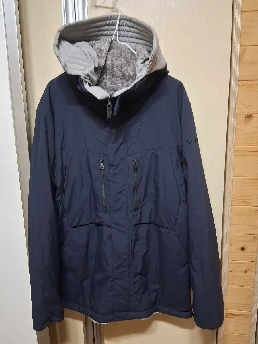 BLACK YAK ブラックヤク メンズ ネイビー フード ダウン ジャケット