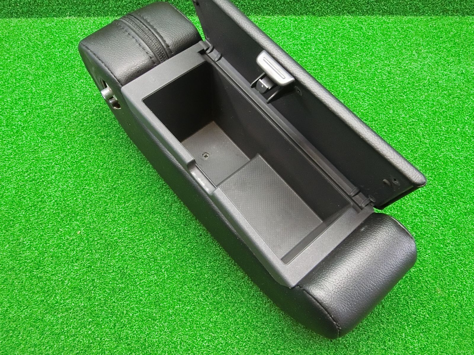 11321 ワゴンR スティングレー MH23S アームレスト 肘置き 小物入れ レザー FFCRYSTALESIA_COM