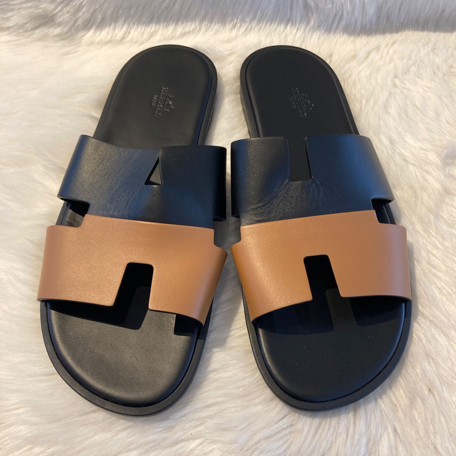 Hermes エルメス イズミール サンダル ブラック レザー 27cm相当 超美品 エルメス レザー サンダル イズミール HERMES 黒 27cm 革