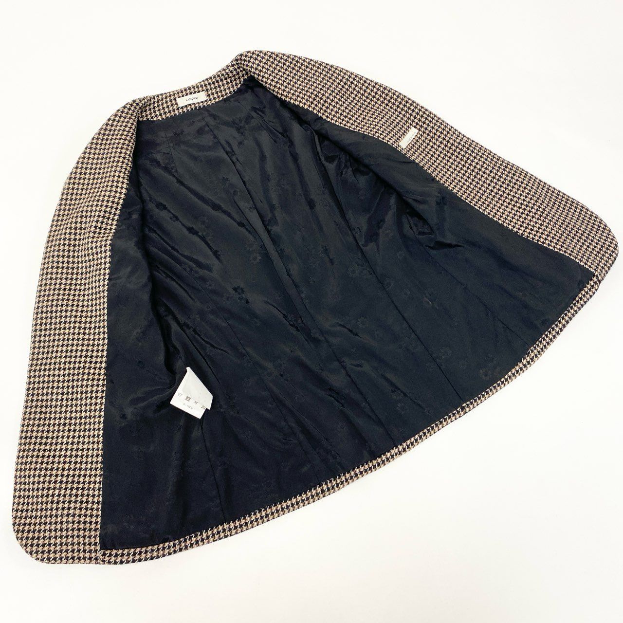 23i17 《極美品》 LARDINI ラルディーニ テーラードジャケット