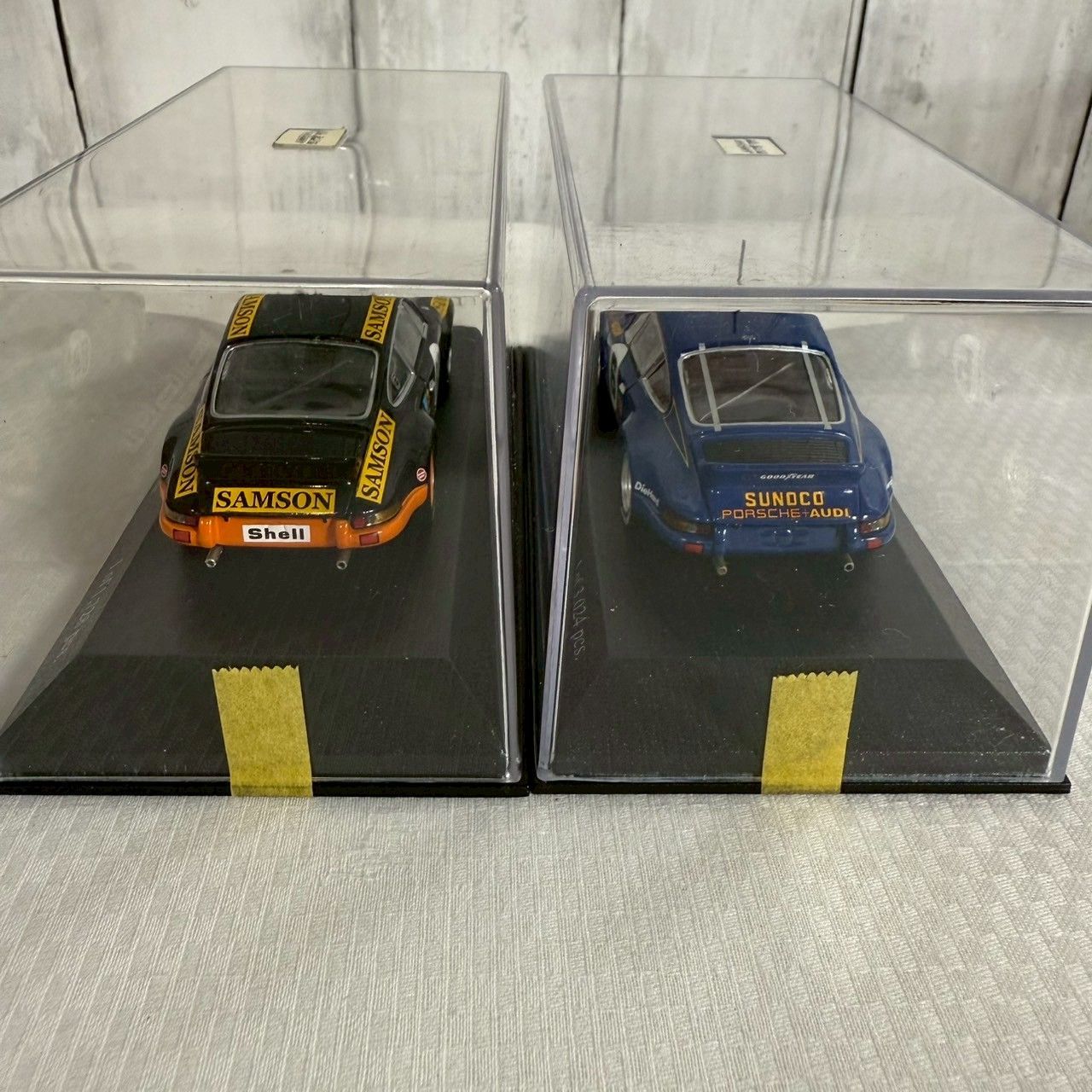 ミニチャンプス製　43/1 ポルシェカレラGT　2台セット 楽天市場】ミニチャンプス 1/43 スケールポルシェ911 ( 930
