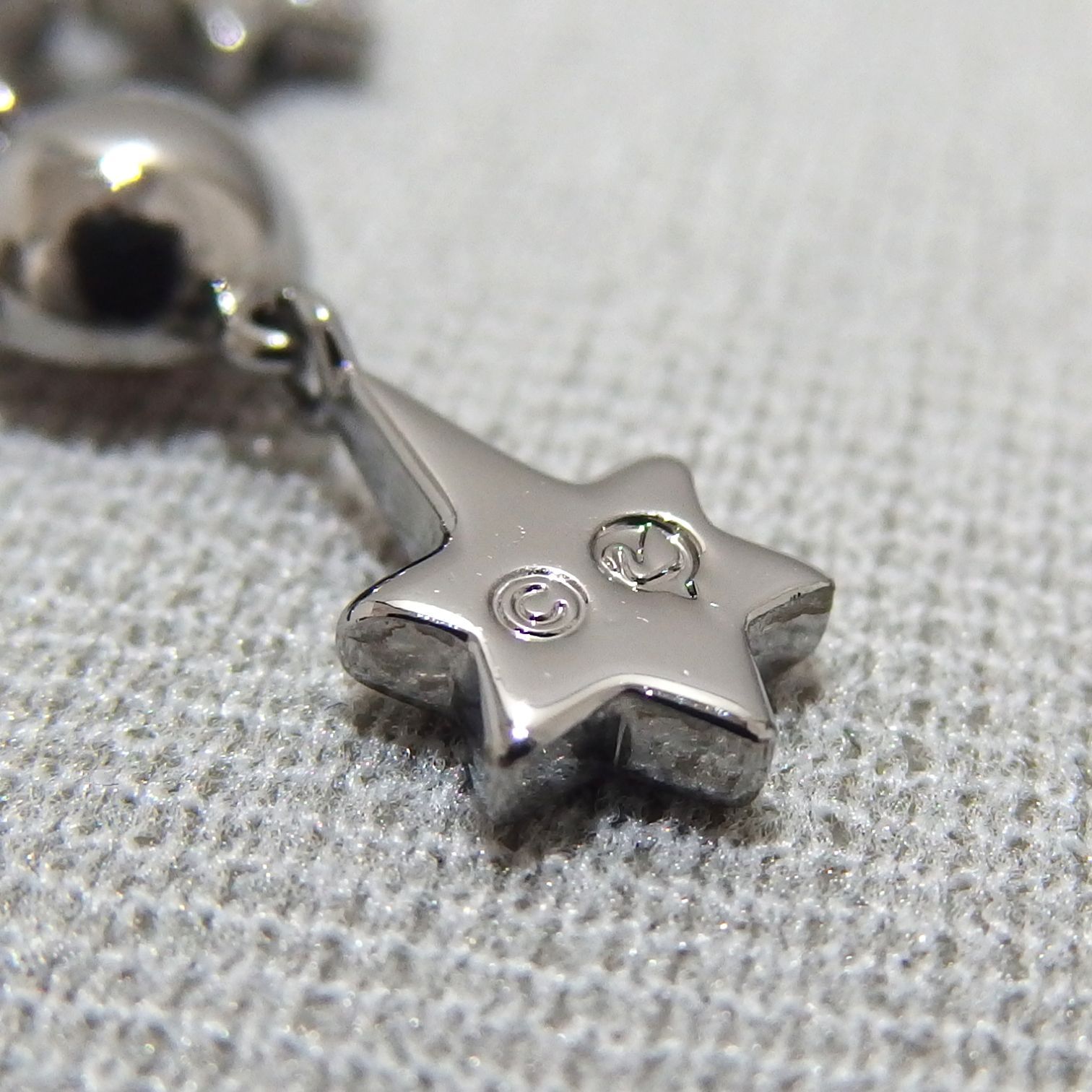 極美品☆SWAROVSKI Scintillate スイング ピアス 1156336 クリスタル 