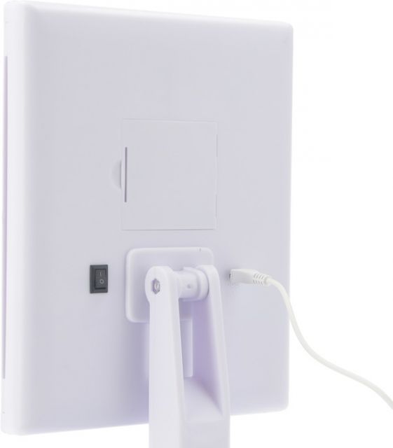 ナタリー ホワイト