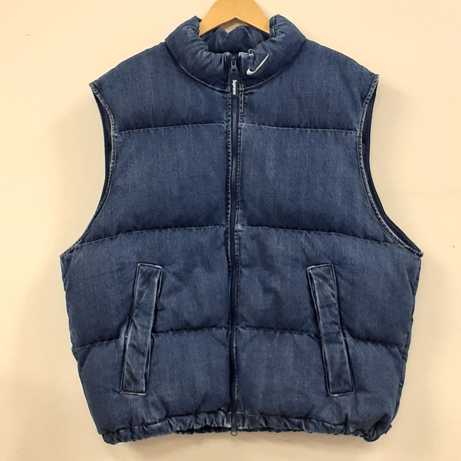 ナイキ×シュプリーム　パファーダウンベスト　Lサイズ ナイキ×シュプリーム パファーダウンベスト Lサイズ