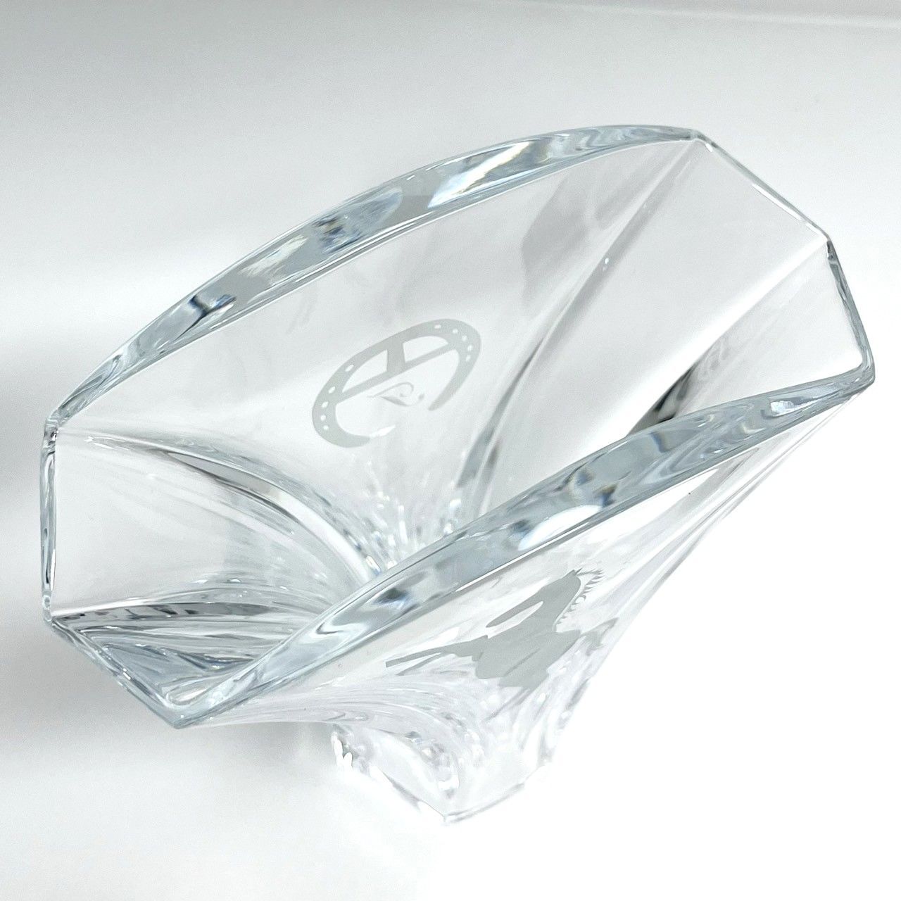 特価 新品 未使用】Baccarat クリスタル フローラベース 18cm 値下げ