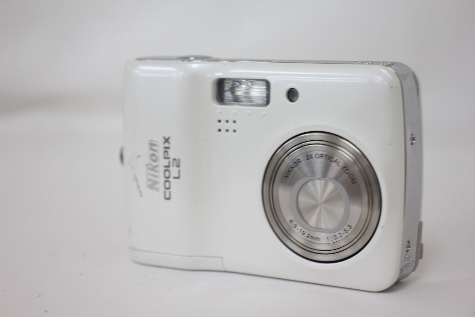 動作品】Nikon COOLPIX L2 コンパクトデジカメ ホワイト 【公式通販】