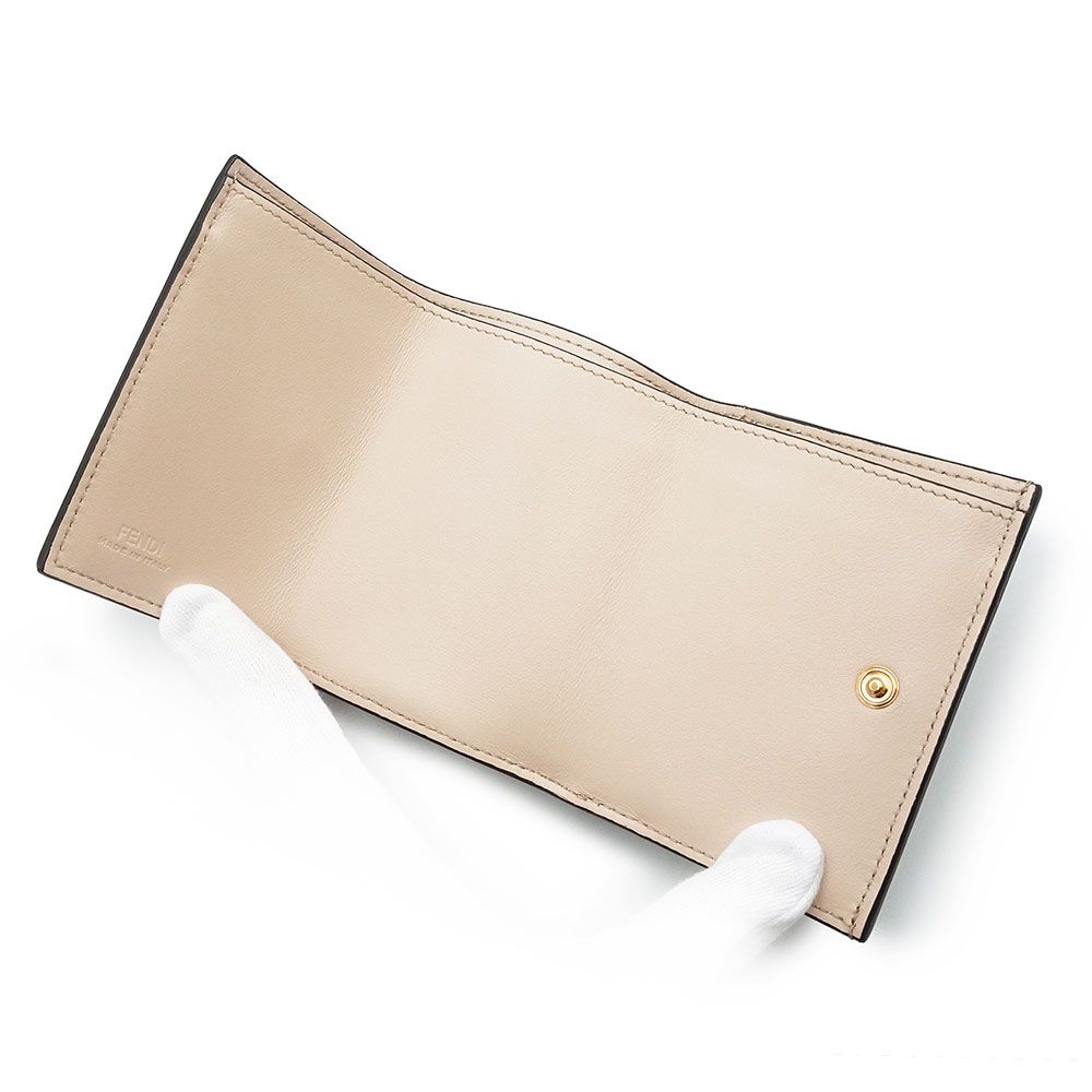 フェンディ ローマ ROMA マイクロ コンパクト 三つ折り財布 カーフスキン レザー プードル ピンクベージュ ゴールド金具 8M0395 FENDI ♥ 展示品