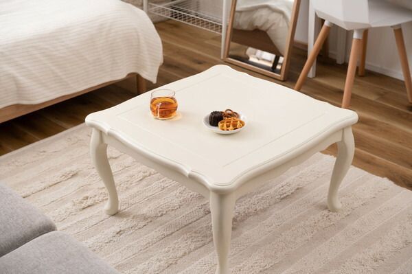 新品!オシャレなネコ脚こたつ