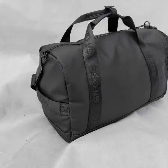 ジーフォア G/FORE ゴルフバッグ ボストンバッグ 男女兼用 ブラック大容量 ジーフォア G/FORE ゴルフバッグ ボストンバッグ 男女兼用