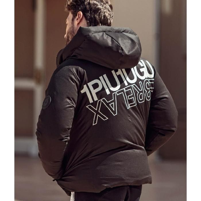 新品タグ付✨1PIU1UGUALE3 RELAX パイルロゴジャケットロゴ総柄