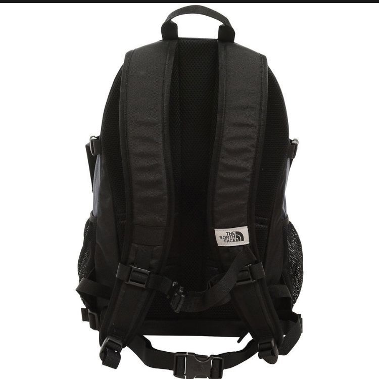 【未開封新品】ノースフェイス　リュック 黒色　30L 男女兼用　サイドポケット 未開封新品】ノースフェイス リュック ブラック 30L 男女兼用