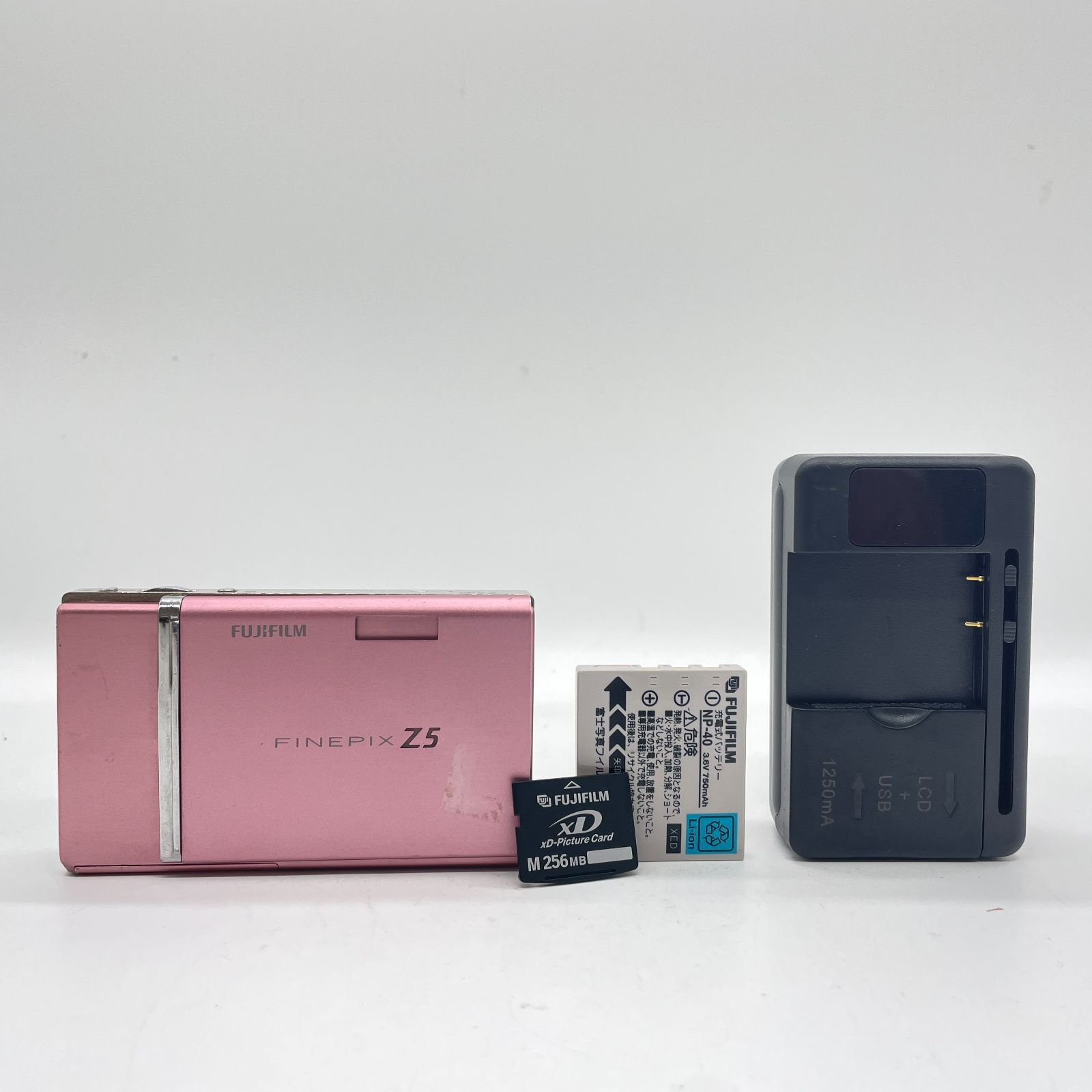 FUJIFILM FINEPIX Z5 PINK【動作品・転送特典無料あり】 動作品・転送特典無料あり・XDピクチャーカード256㎆付き】FUJIFILM