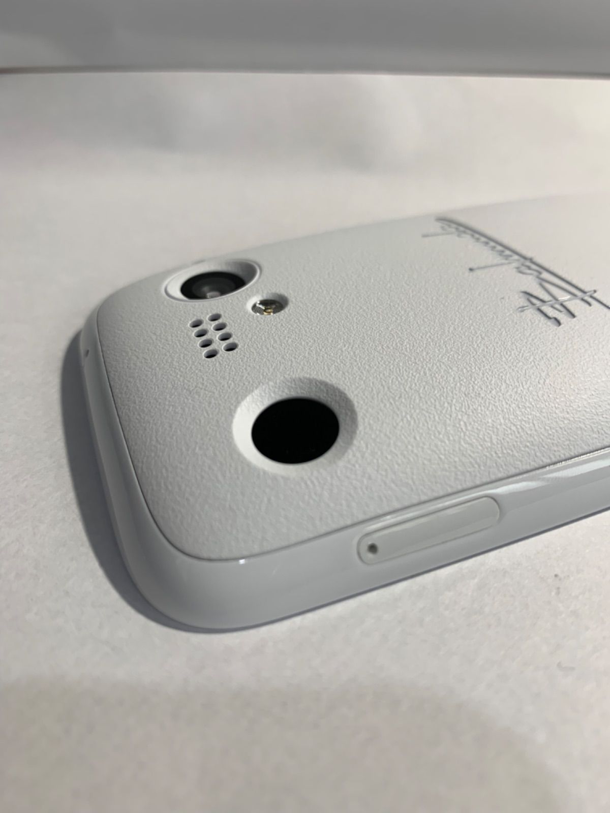 中古品】BALMUDA Phone Softbank SIMロック解除済 128GB A101BM