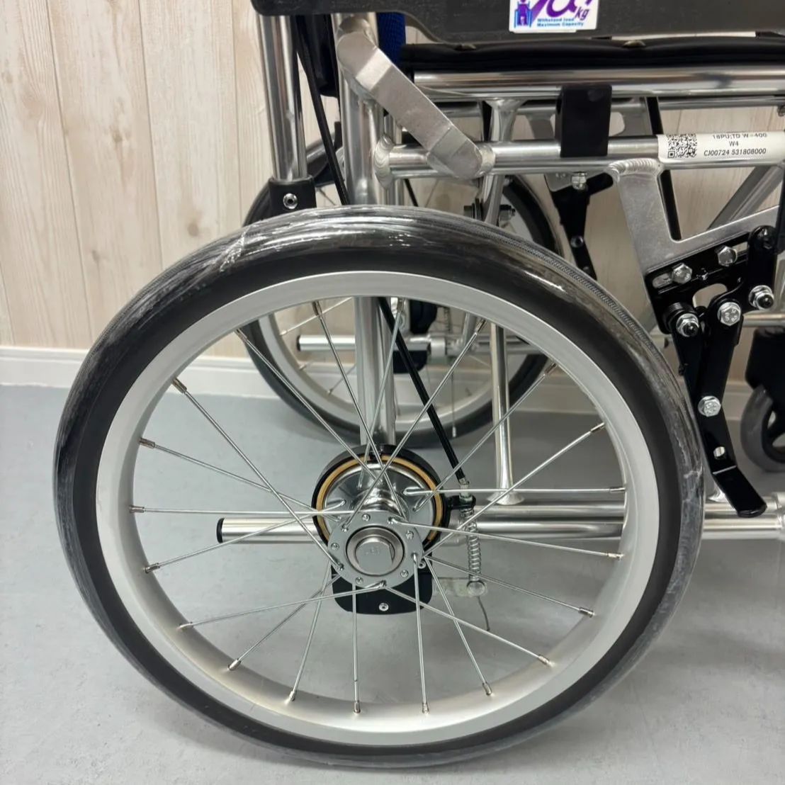 BAL-4 バルシリーズ介助型車椅子多機能 ノーパンクタイヤ 中古介護用品 BAL-4 バルシリーズ 介助型 車椅子 多機能 ノーパンクタイヤ 中古 介護