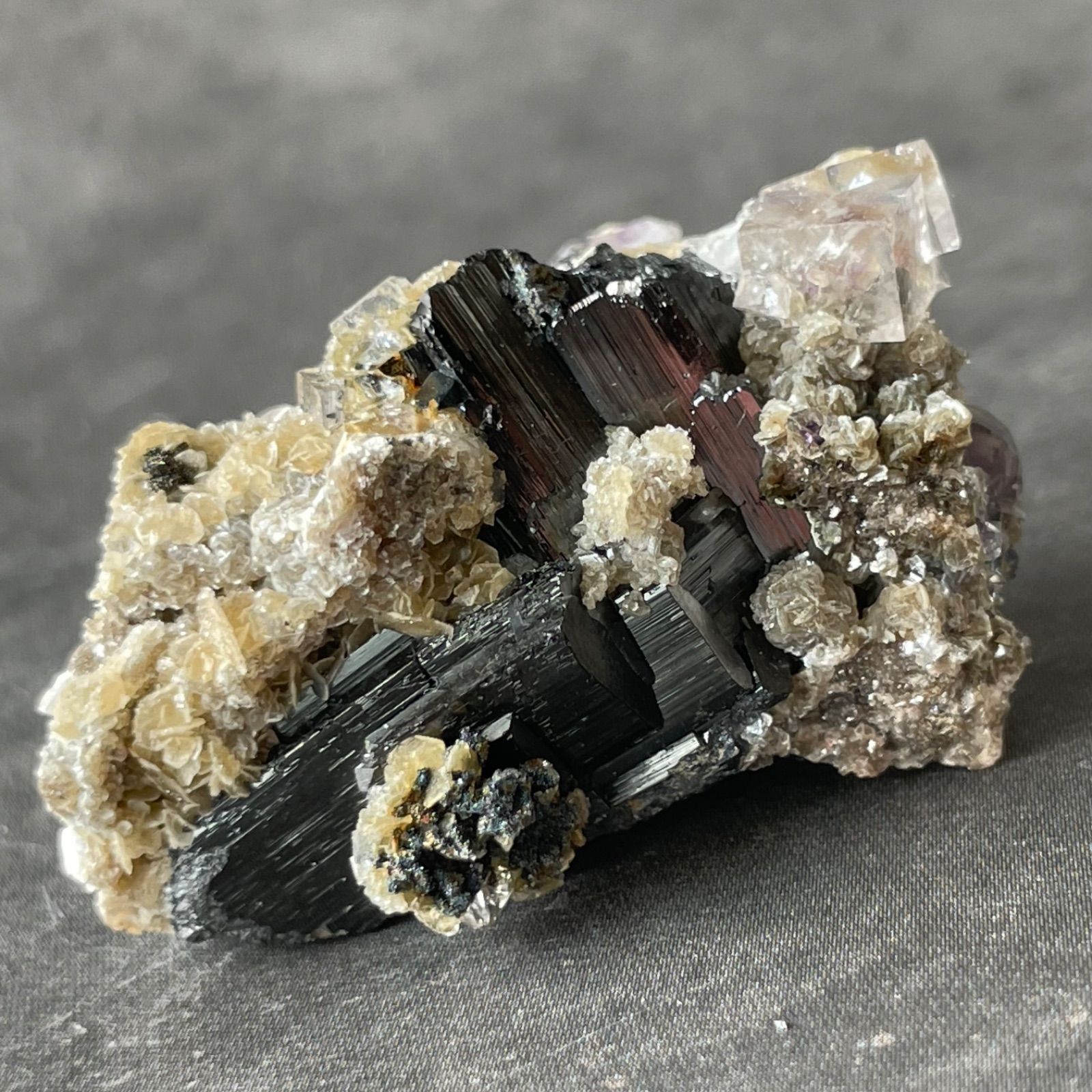 フォロー割あり】中国 ヤオガンシャン産♦︎Fluorite フローライト 