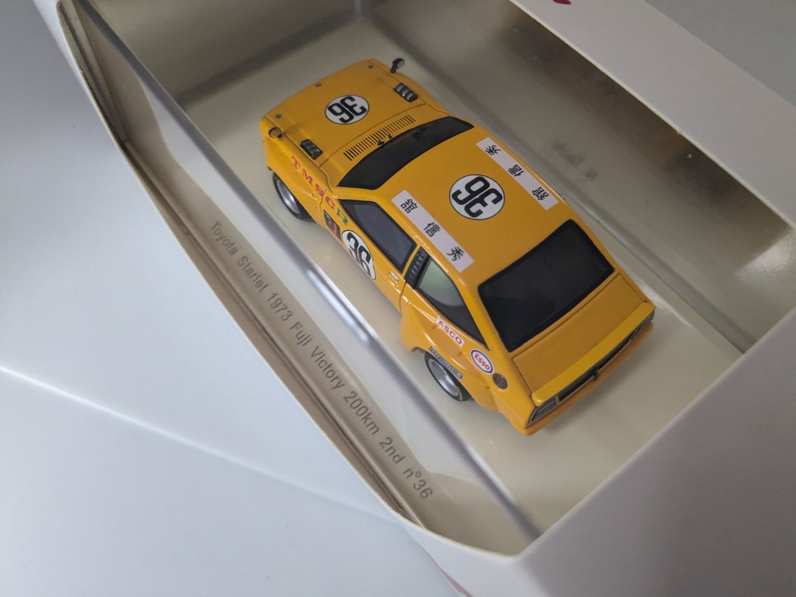 レーヴコレクション1/43　トヨタ　スターレット　1973富士スピードウェイ　テストカー　70233 ミニカーショップ ケンボックス 1⁄43スケール☆R70233☆トヨタ