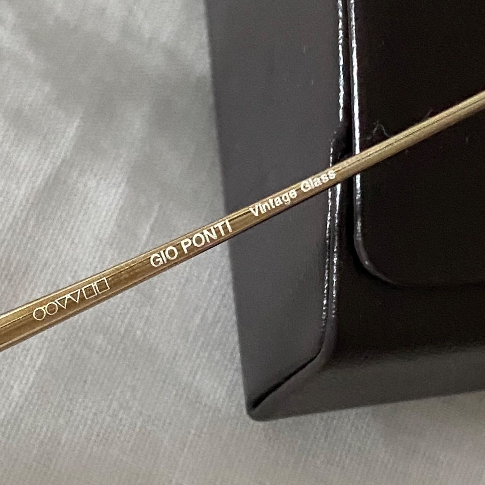 OLIVER PEOPLES OV1311ST G.PONTI-4 建築的アプローチの