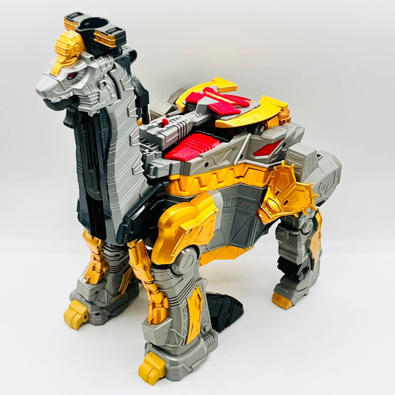 希少　新品未開封 DXギガントブラキオー 獣電戦隊キョウリュウジャー 超カミツキ変形 DXギガントブラギオー バンダイ 獣電戦隊キョウリュウ