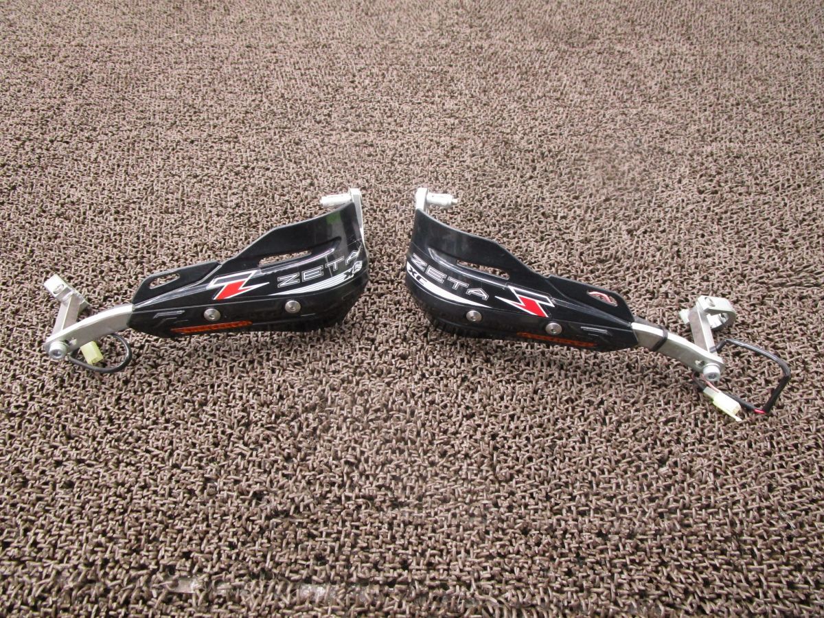 KTM 625SMC ZETA ナックルガード ステー 左右 △A7009 ウインカー VBKGSE KTM 584 キャブ車