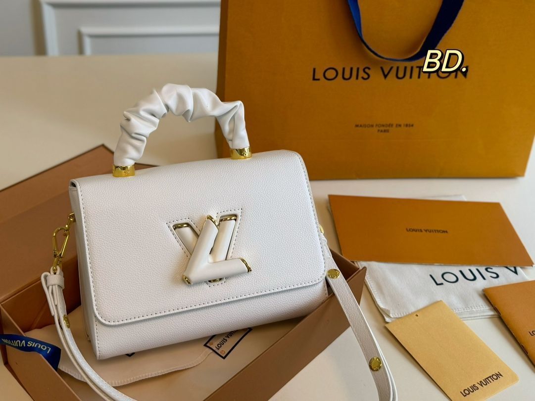 今日特価】LV Twist ショルダー＆ハンドバッグ 送料無料！在庫