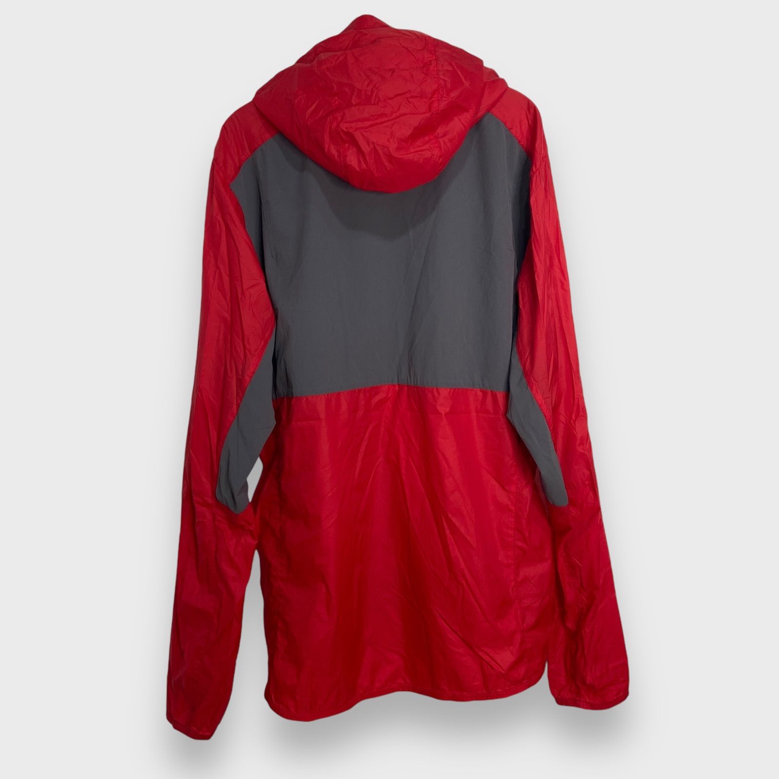 Salomon レッド ジャケット 新品タグ付き Salomon レッド ジャケット