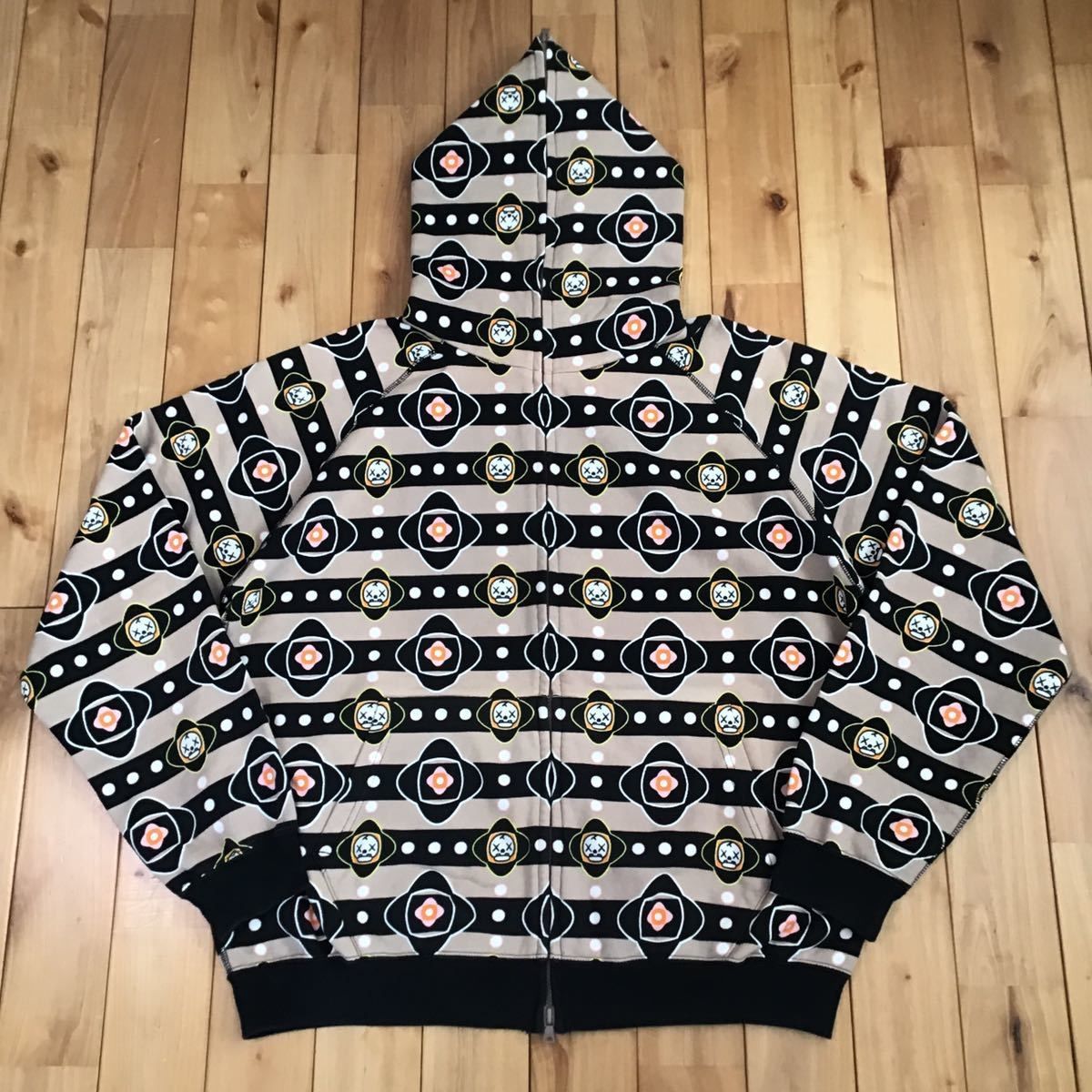 BAPE × kaws マイロモノグラム パーカー 000000003372 - メルカリ