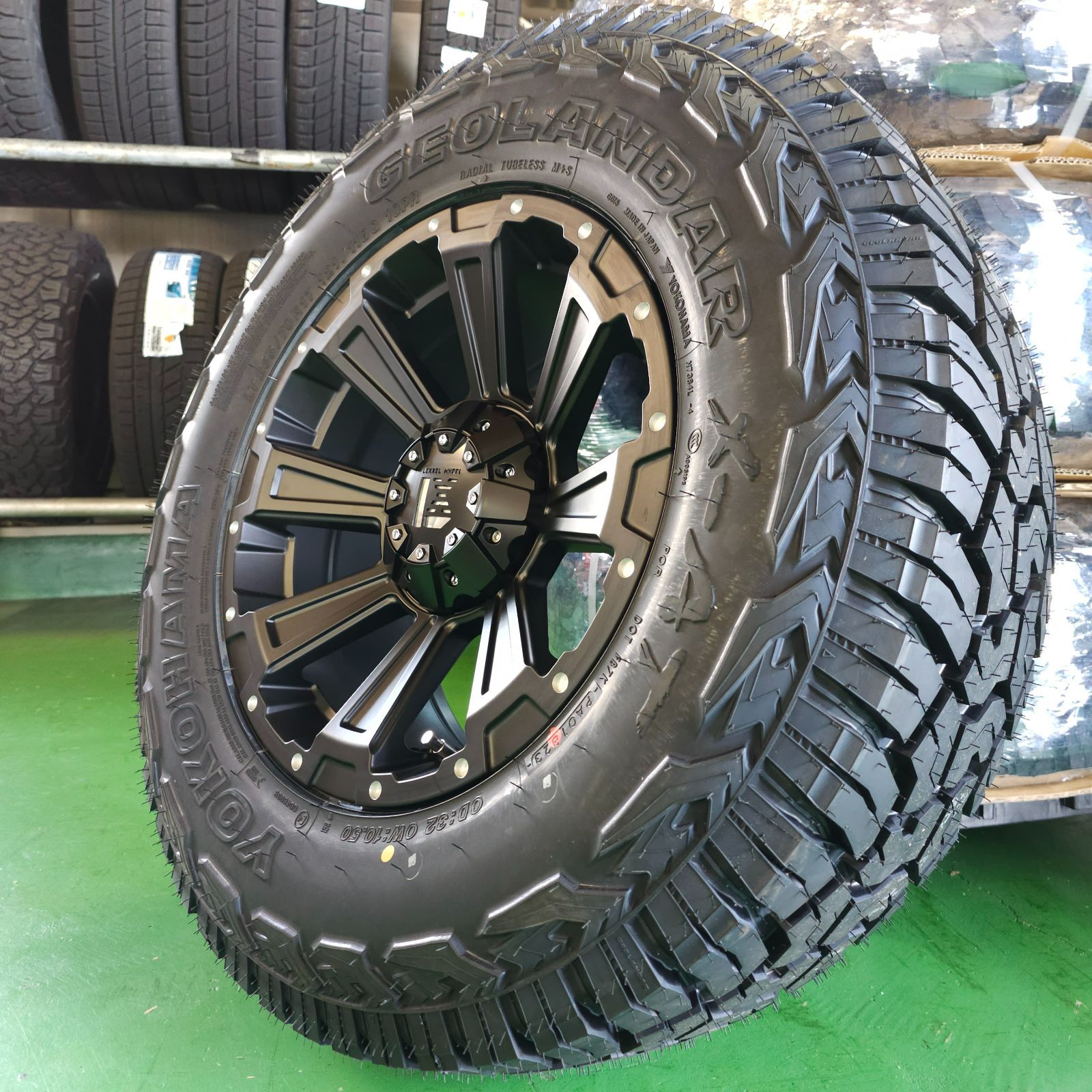 ヨコハマタイヤ ハイラックス サーフ FJクルーザー H3 プラド 120 150 マッド ヨコハマ ジオランダー MT G003 265/70R17 285/70R17 17インチ DeathRock