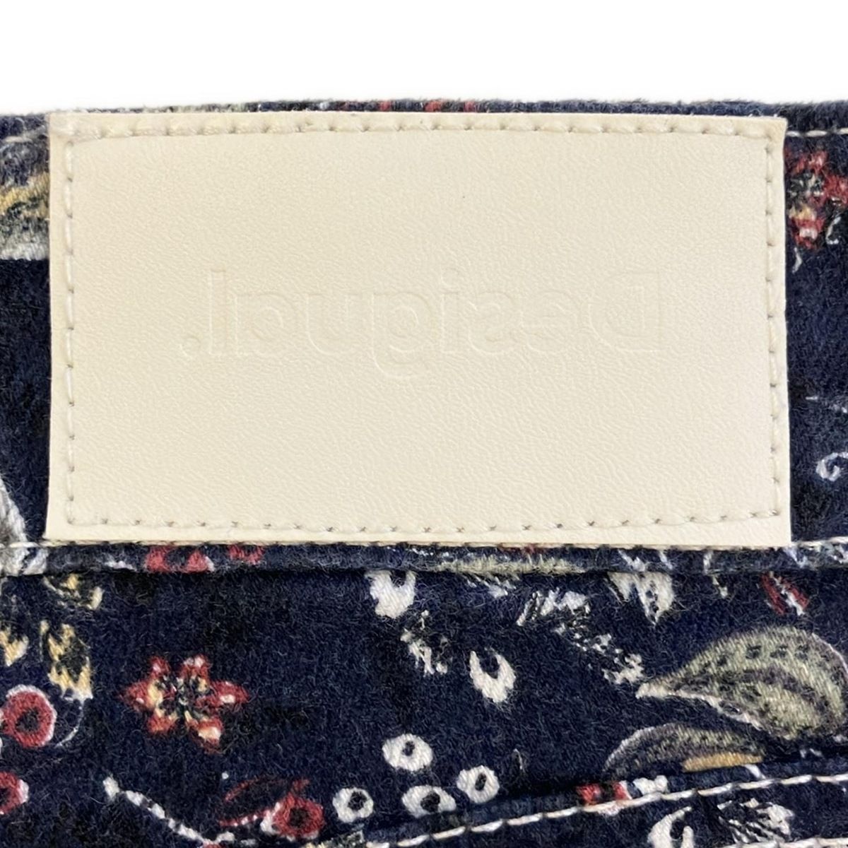 Desigual デシグアル