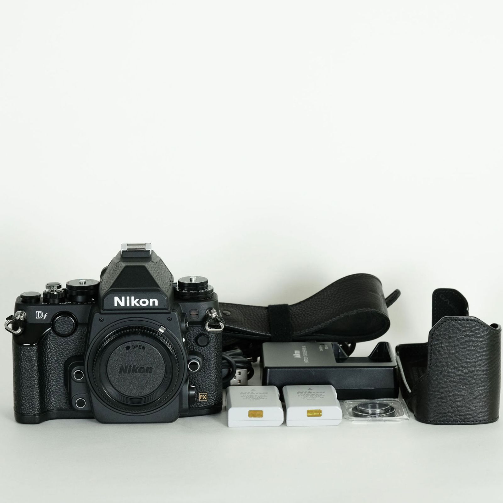 ⭐️ほぼ新品⭐️Nikon D3200 ショット数100以下！ 動作良好 美品 ⭐️ほぼ新品⭐️Nikon D3200 ショット数100以下！ 動作良好 美品 美品