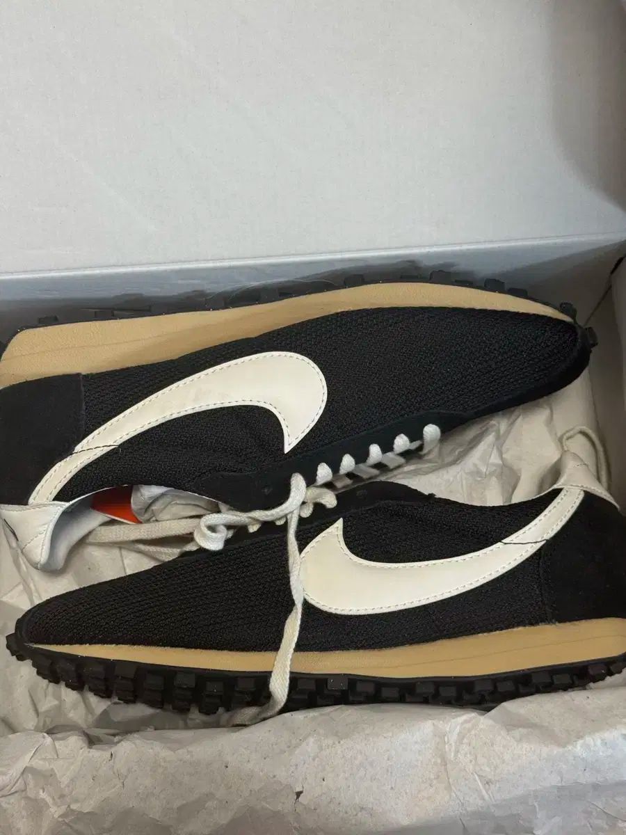 NIKE(ナイキ) ld1000 black and sail
