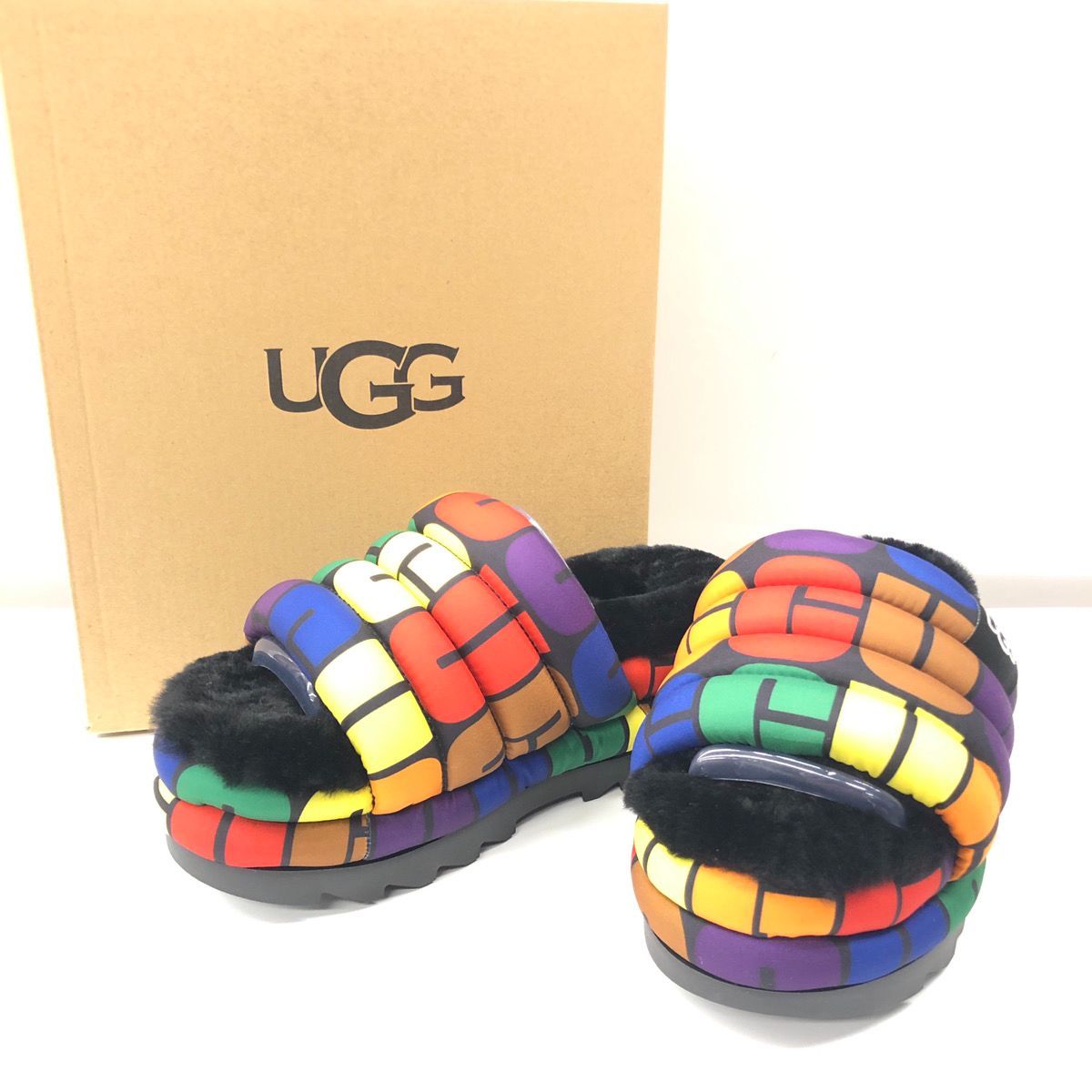 最安値で 新品 未使用 UGG サンダル レイトンファースライド 厚底 22.5