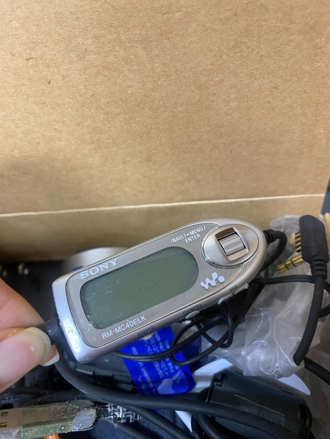 配送商品は通常配送無料。 SONY ソニー MD WALKMAN MZ-NH1 MDプレーヤー ポータブルレコーダー オーディオ ウォークマン mt091801 種類・カラー豊富！