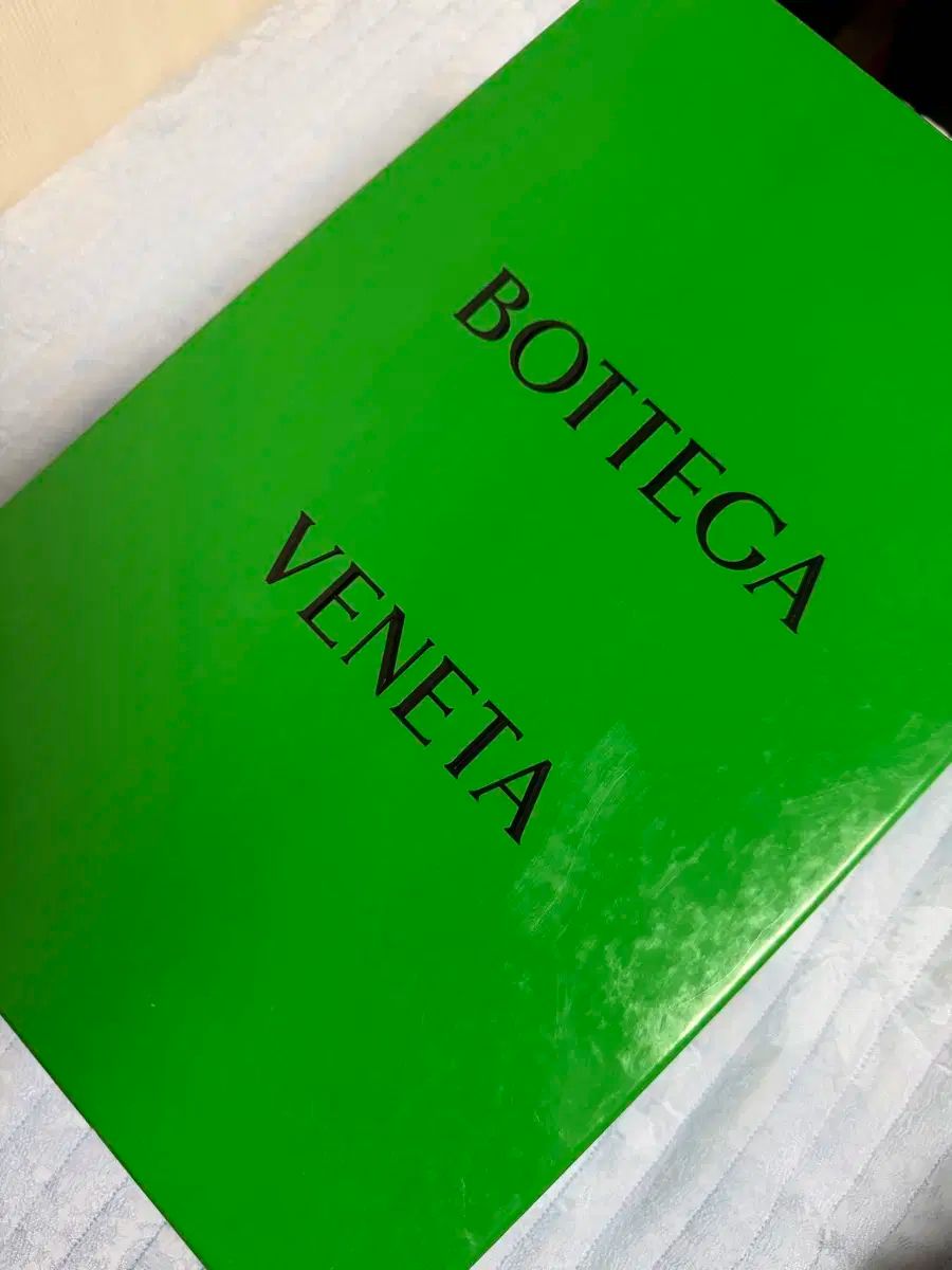 ボッテガ ヴェネタ フラット ミュール ブラック サンダル