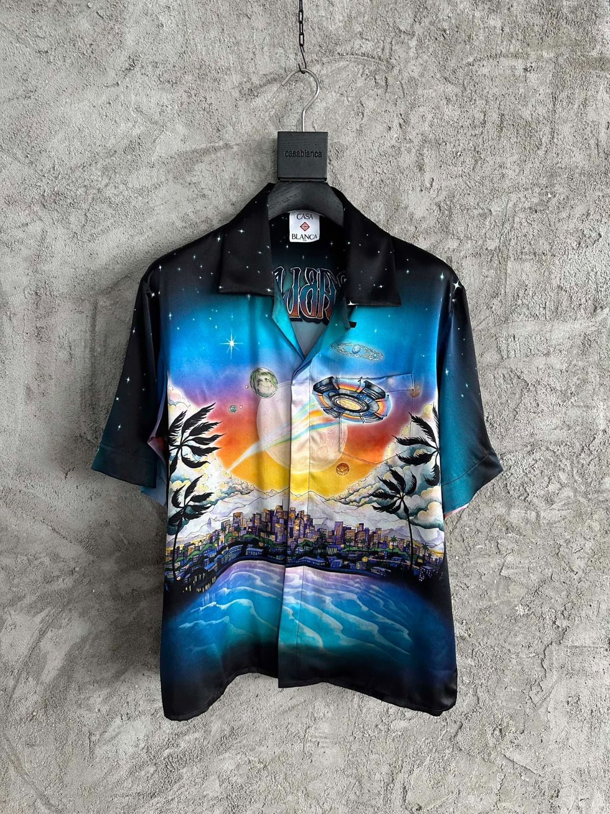 シルクシャツ