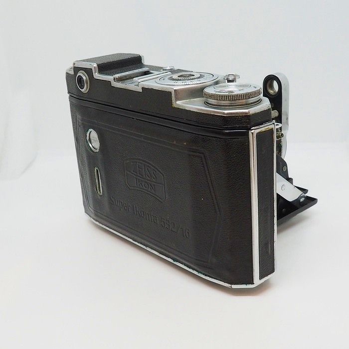 Carl Zeiss
