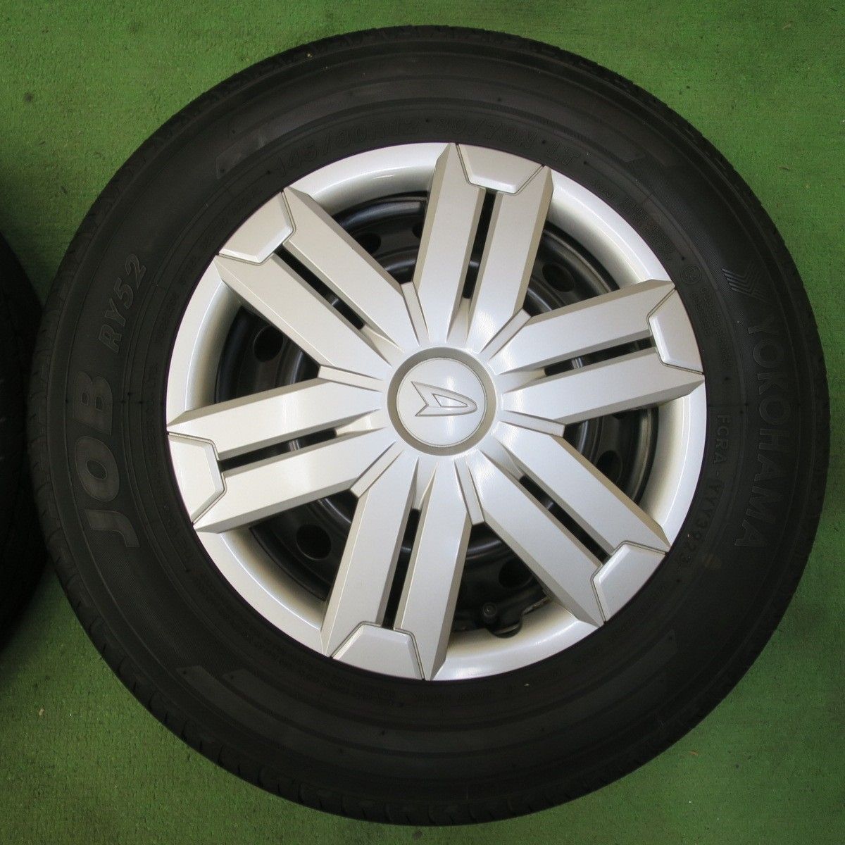 145/80R12　80/78　スタッドレス ダイハツ純正鉄ホイール付き 145/80R1280/78 スタッドレスダイハツ鉄ホイール付き4本セット