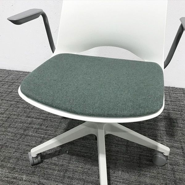 ダークグリーン