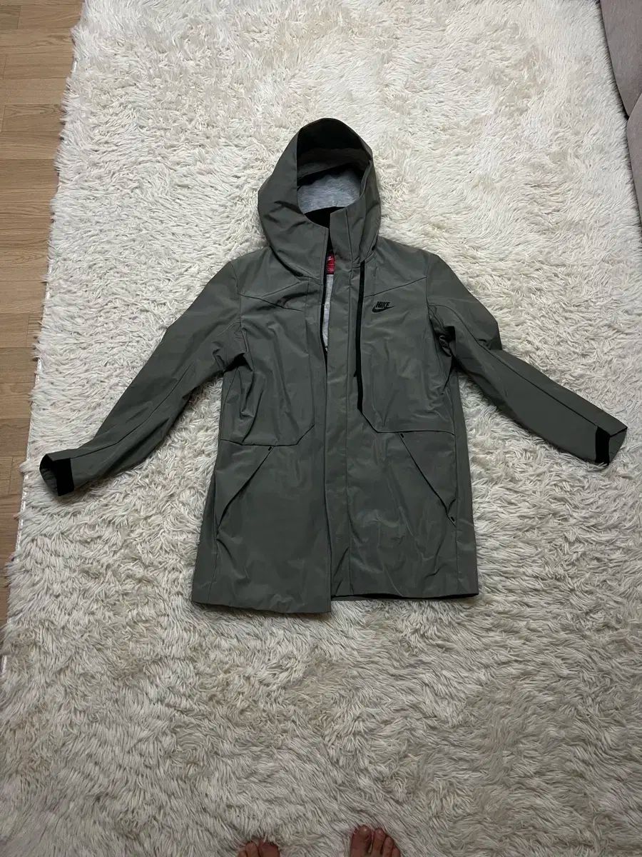Nike(ナイキ） テックフィット コート ジャケット