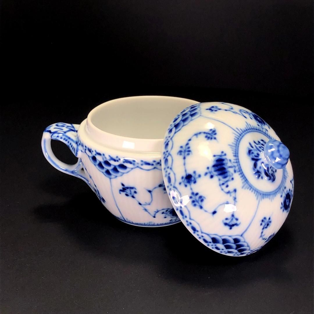 Royal Copenhagen ロイヤルコペンハーゲン ブルーフルーテッド ハーフレース シュガーポット 陶器 ホワイト ブルー