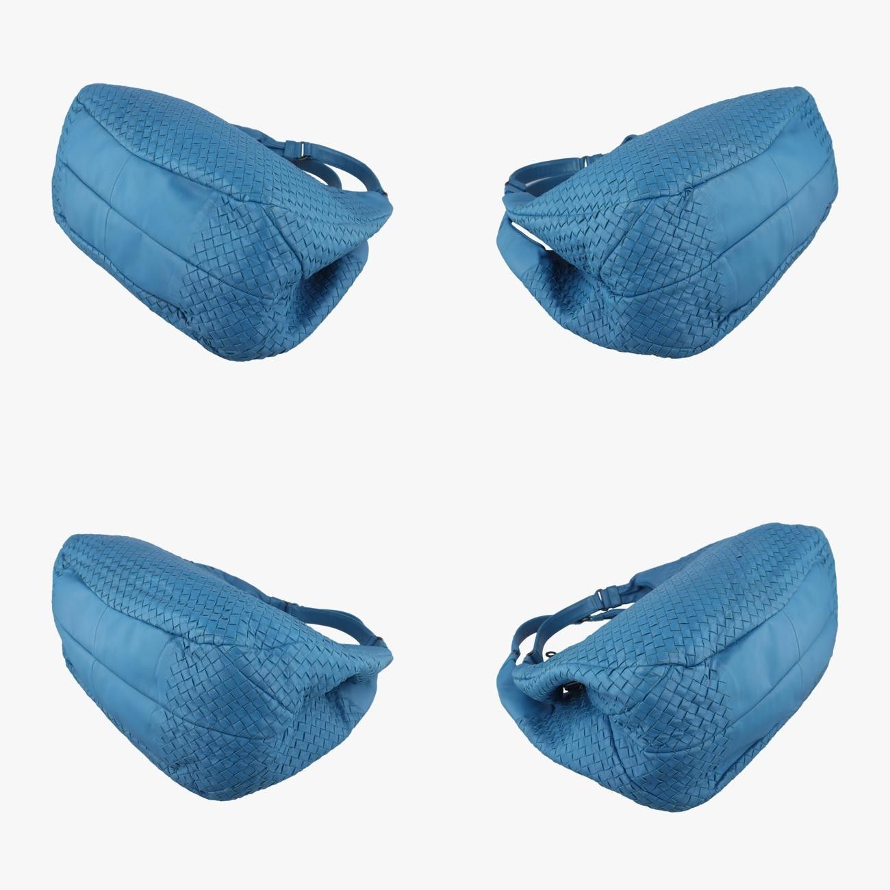 ボッテガヴェネタBottega Venetaイントレチャートブルーラムスキン124864