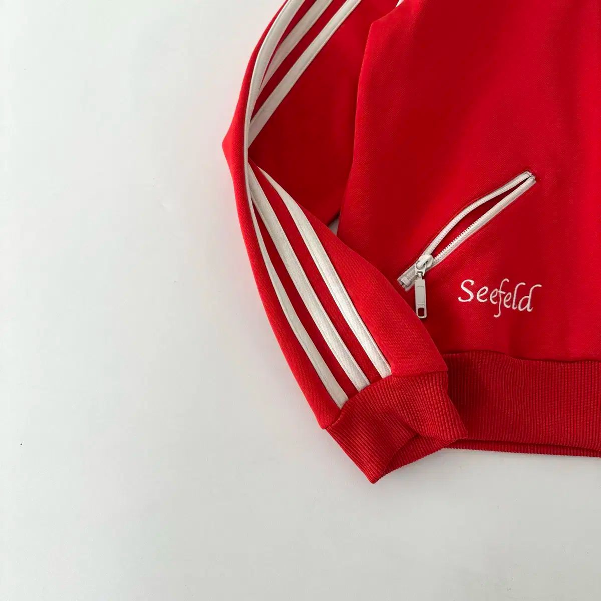 18クラウン 純正リアピース 18クラウン ロイヤルサルーン 前期 3.0