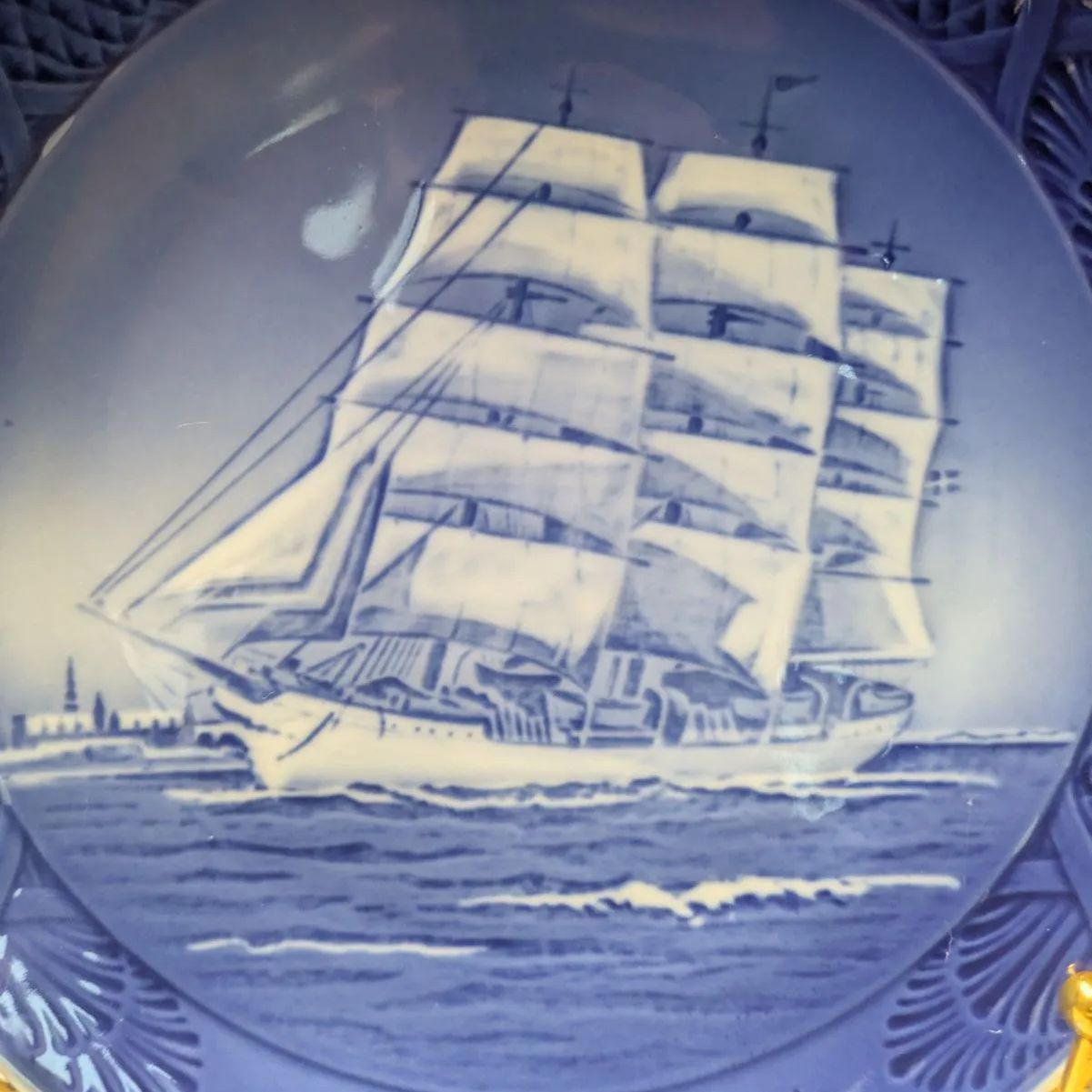 品ロイヤルコペンハーゲン イヤープレート 1961年 アンティーク 廃盤 SKLAD-KIRPICHA_RU