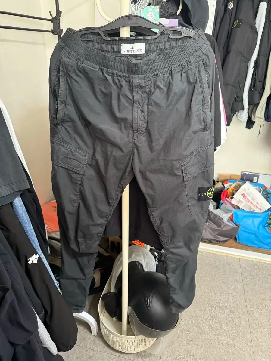 STONE ISLAND ストーンアイランド 夏 カーゴパンツ